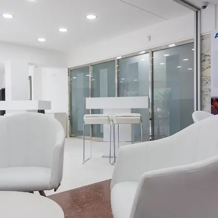 Albatros Premium Sea View * Salou