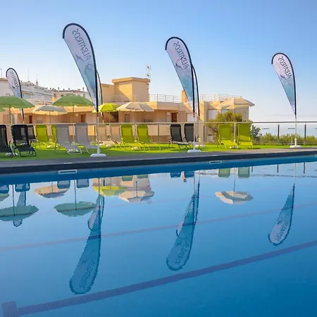 Albatros Premium Sea View Apartment Salou