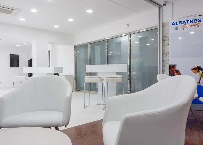 Albatros Premium Sea View * Salou